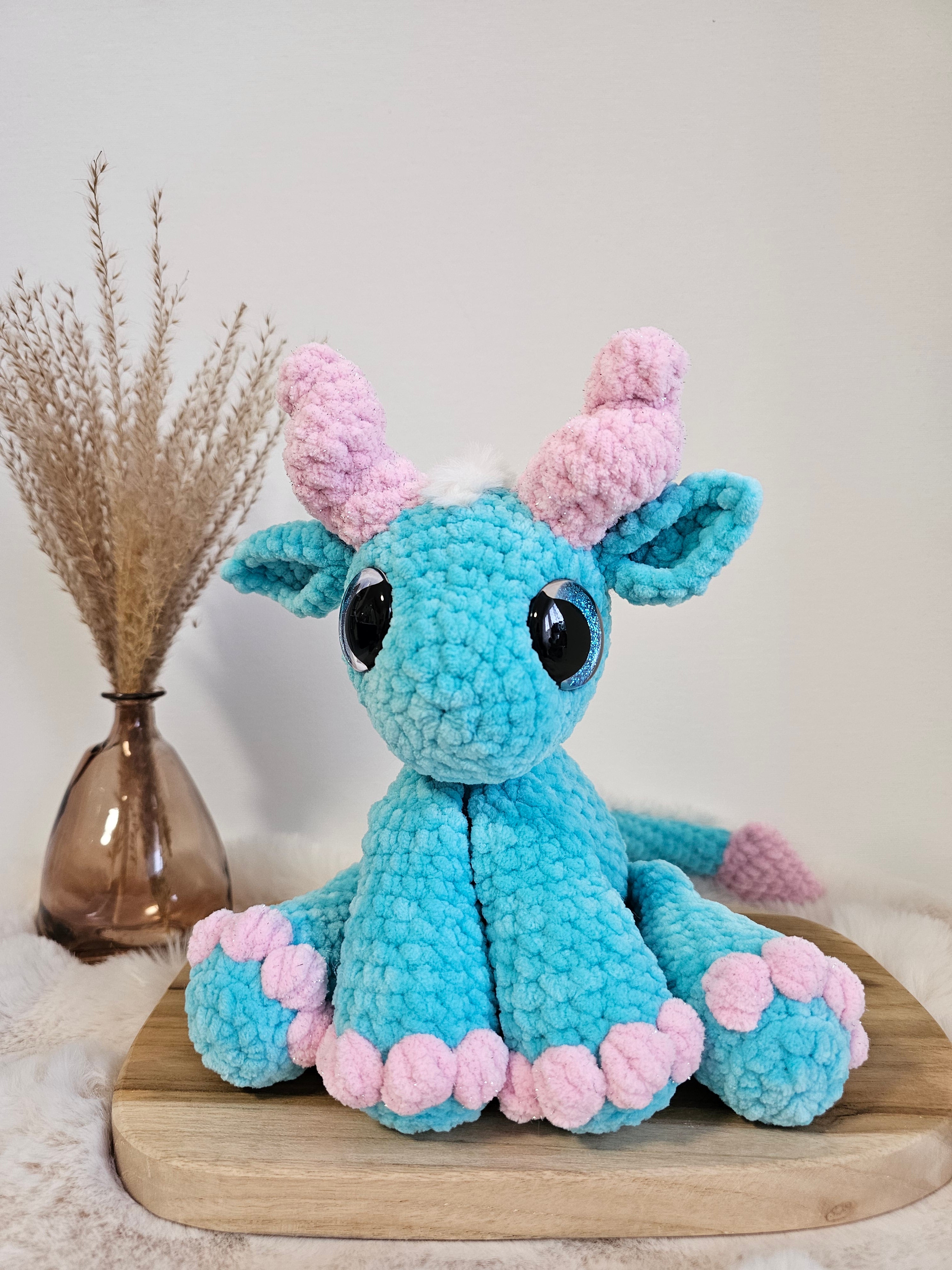 Mini Snuggle Dragon 🩷💙